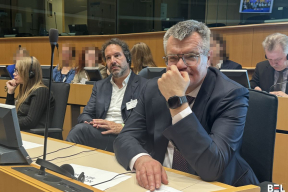 Віктар Бабарыка ў Бруселі прэзентаваў сваю партыю «Разам»